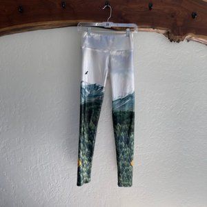 Goldsheep Sky and Forest Legging Size M